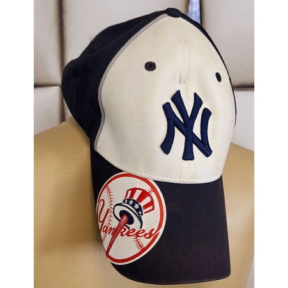 New York Yankees hat 